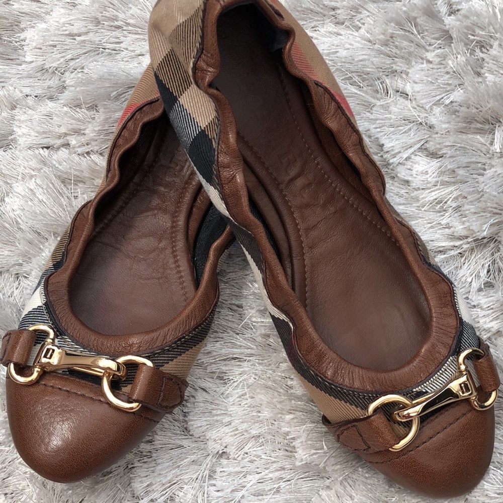 Burberry Flats